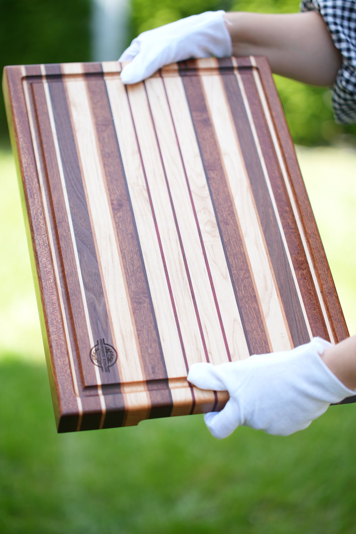 Rustic Harmony – Handmade Edge Grain Cutting Board